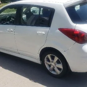 Nissan Versa 2010