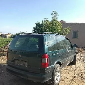 Opel Sintra 1999
