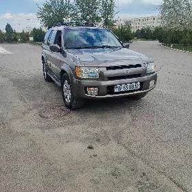 Infiniti QX4 2002