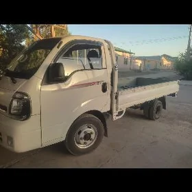 Kia Bongo 2020