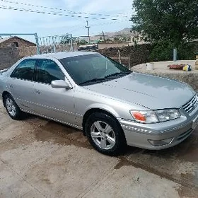 Toyota Camry 2001