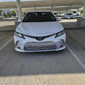 Toyota Camry 2022