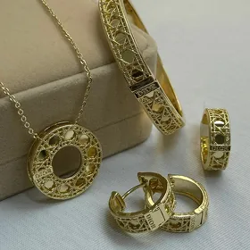 dior komplekt