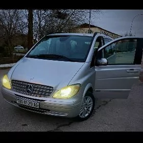 Mercedes-Benz Viano 2005