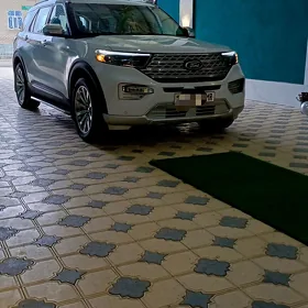 Ford Explorer 2021