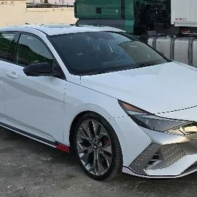 Hyundai Elantra 2022
