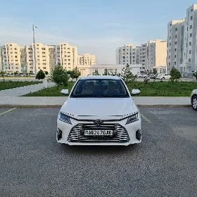Toyota Yaris 2023