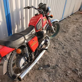 Iž Ýupiter 1990