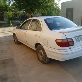 Nissan Sunny 2003