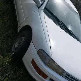 Toyota Carina 1993