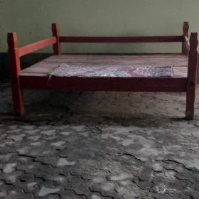 продаётся Деревянный тапчан