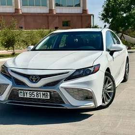 Toyota Camry 2022