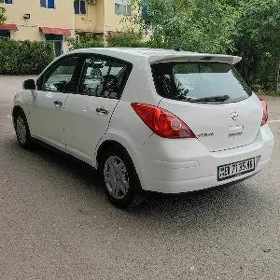 Nissan Versa 2009