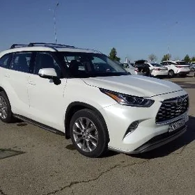 Toyota Highlander 2020