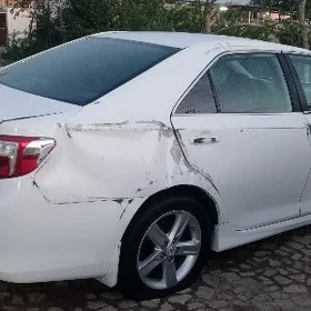 Toyota Camry 2013