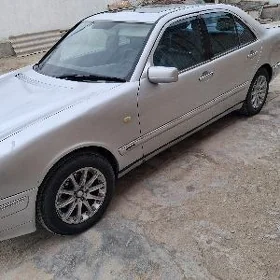 Mercedes-Benz E320 1996