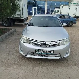 Toyota Camry 2011