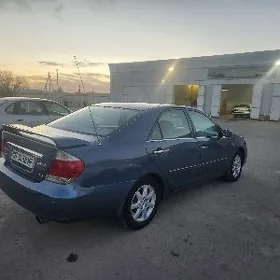 Toyota Camry 2004
