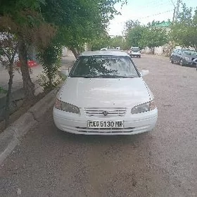 Toyota Camry 1999