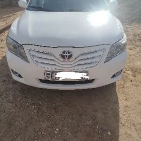 Toyota Camry 2010