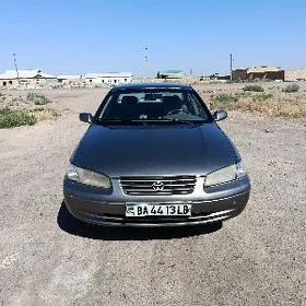 Toyota Camry 1999
