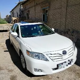 Toyota Camry 2010