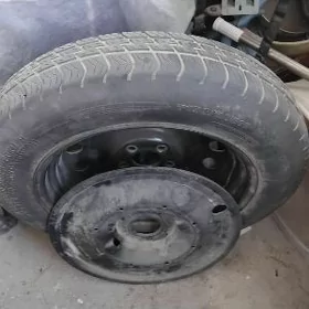 kia Sedona zapasga