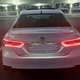 Toyota Camry 2018