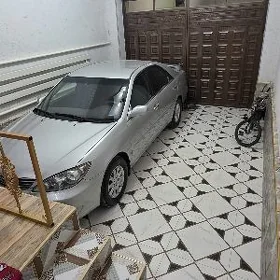 Toyota Camry 2005