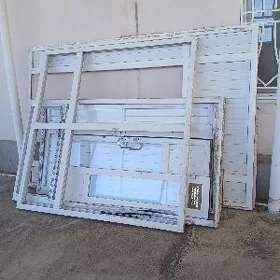 Gapy, aýna, reşotka.