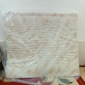 Spalny matras