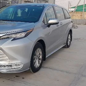 Toyota Sienna 2022