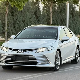 Toyota Camry 2024