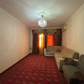 Mir6 3kom 3etaz 86m2 bez remon