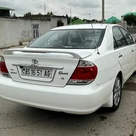 Toyota Camry 2004