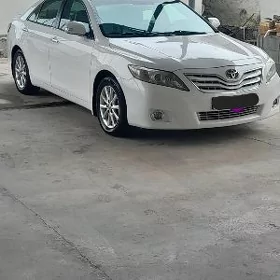 Toyota Camry 2011