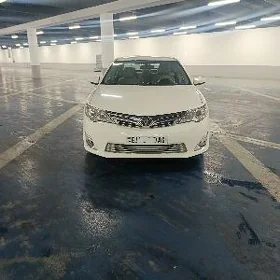 Toyota Camry 2013
