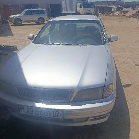 Nissan Maxima 1995