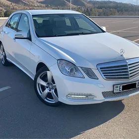 Mercedes-Benz E350 2011
