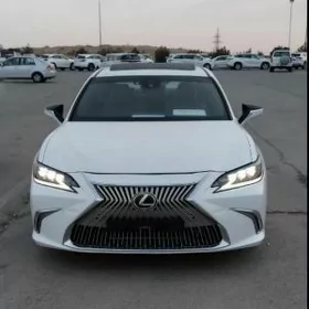 Lexus ES 350 2022