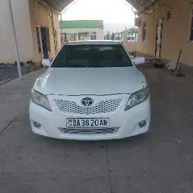 Toyota Camry 2010