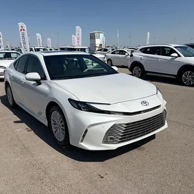 Toyota Camry 2024