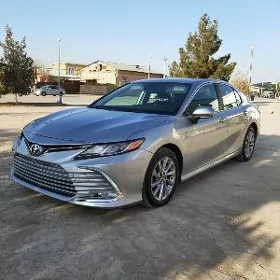 Toyota Camry 2023