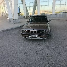 BMW 525 1989