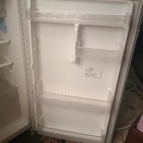Холодильник Samsung