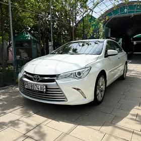Toyota Camry 2017