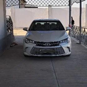 Toyota Camry 2017