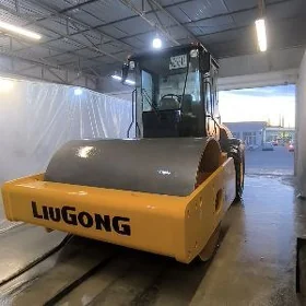Lugong CLG6616E 2015