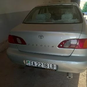 Toyota Corolla 2000