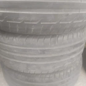 235/55/17